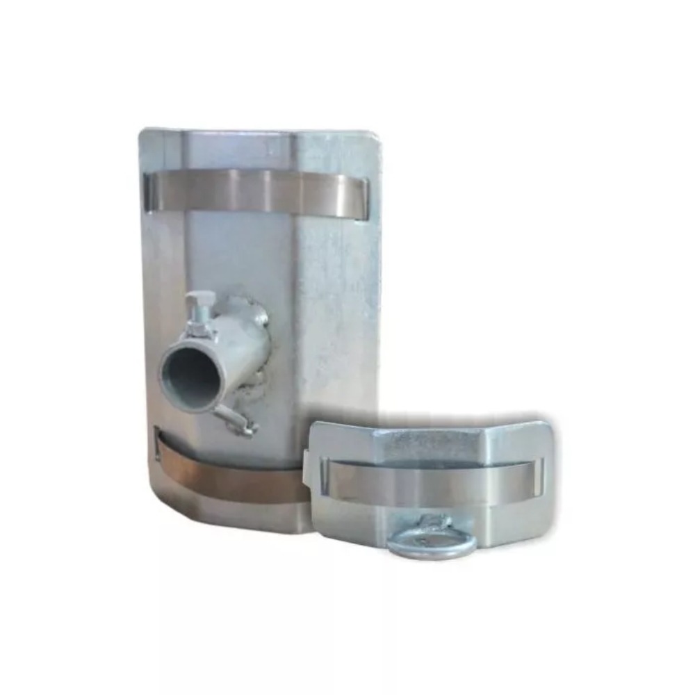 Universal street banner holder for poles or lampposts